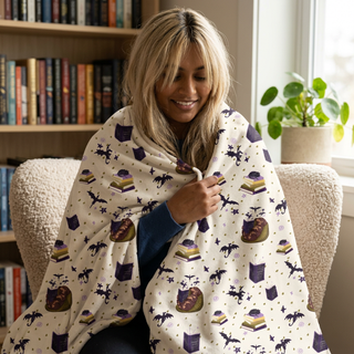 Sherpa Fleece Blanket - Cozy Nighttime Reading Pattern with Books, Moon, and Stars