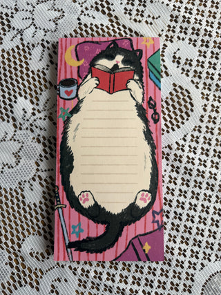 Romantasy Reader Black and White Cat Belly Notepad